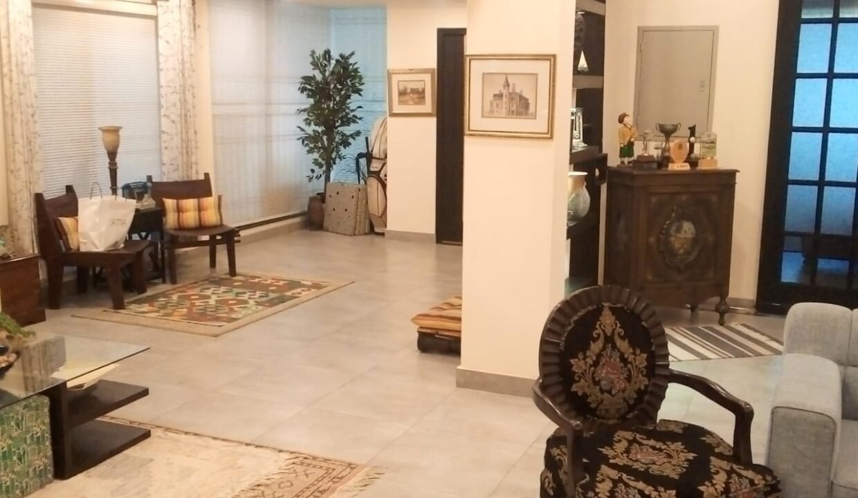 WhatsApp Image 2025-12-02 at 18.13.38