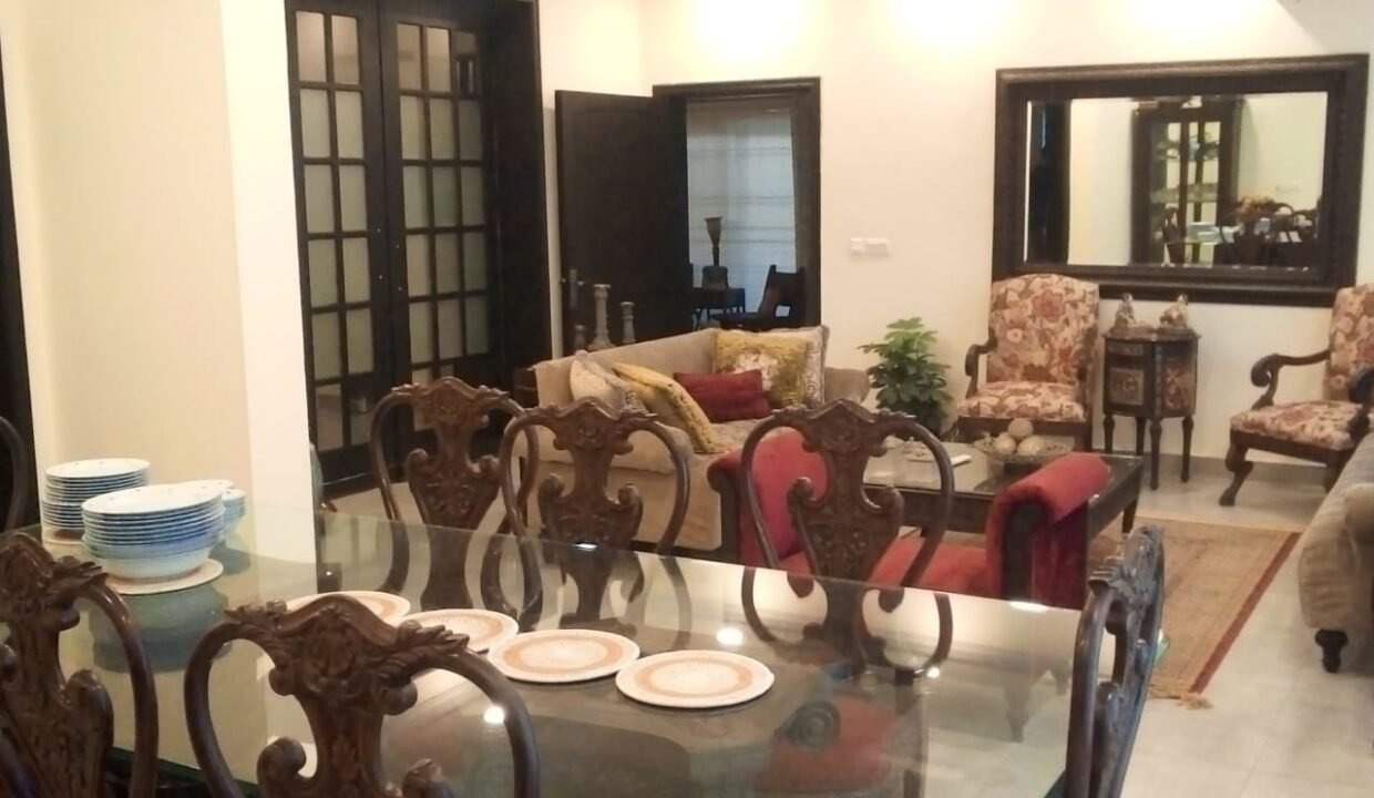 WhatsApp Image 2025-12-02 at 18.13.39