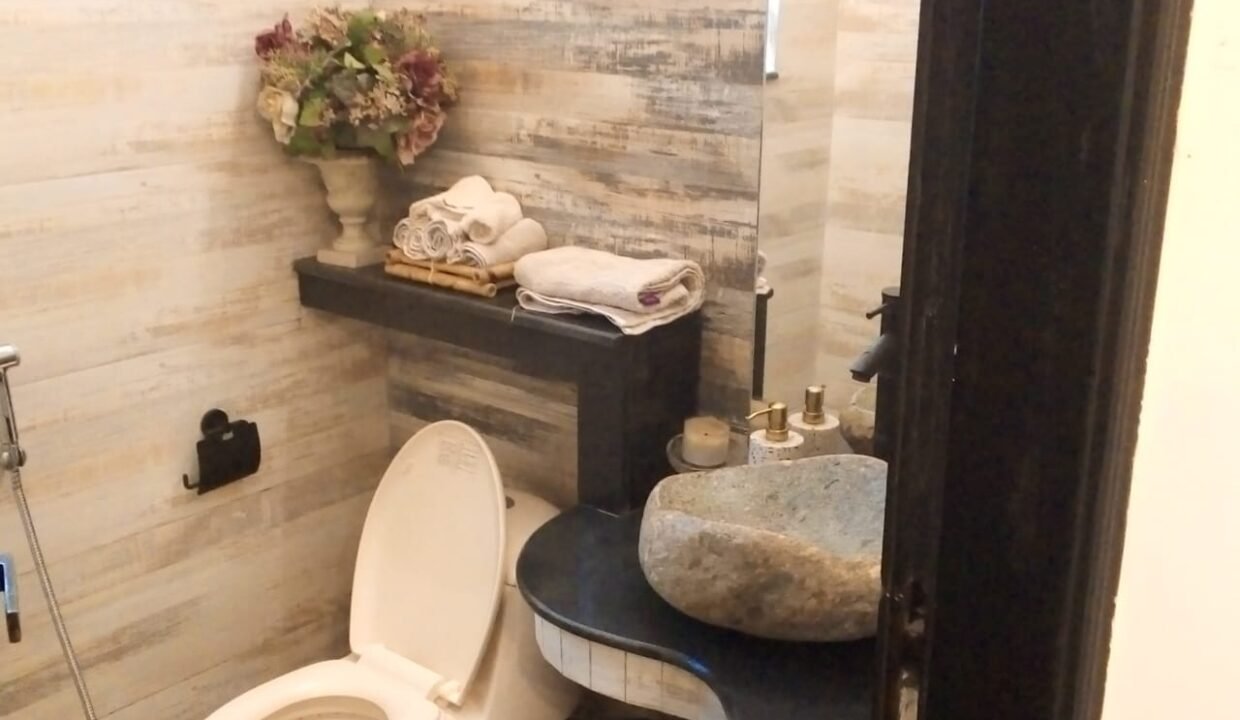 WhatsApp Image 2025-12-02 at 18.13.42