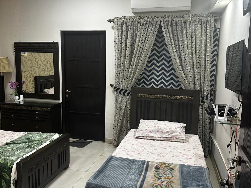 10 Marla House with Full Basement – For Sale in DHA Phase 5, Lahore
